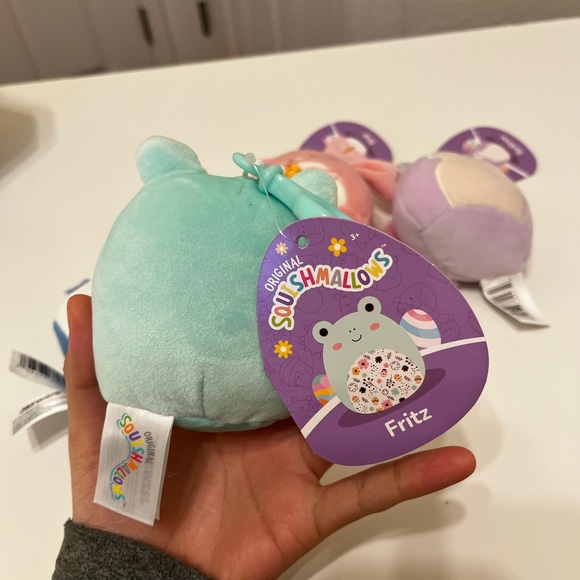 4 Small Squishmallow Keychains - Picture 7 of 11